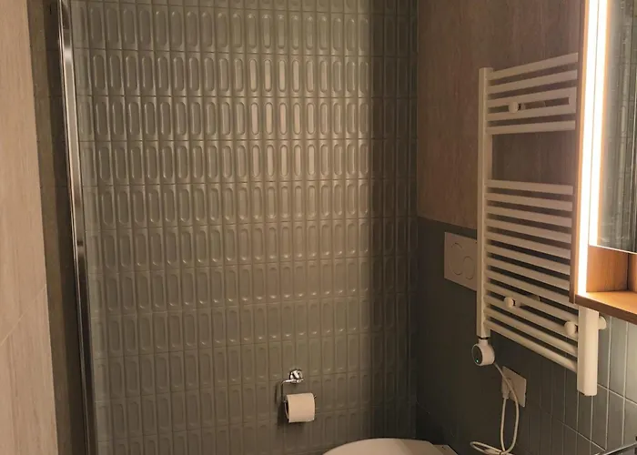 Dante Alighieri 528 *